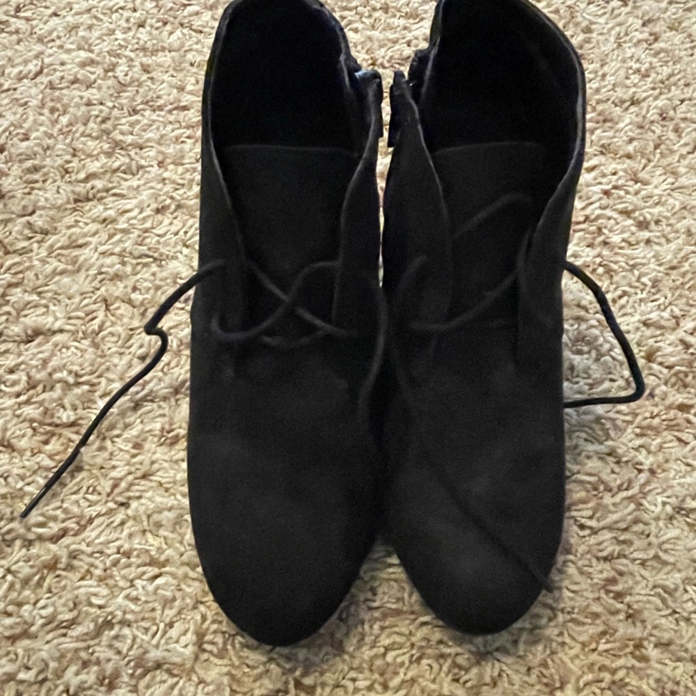 Black wedge bootie